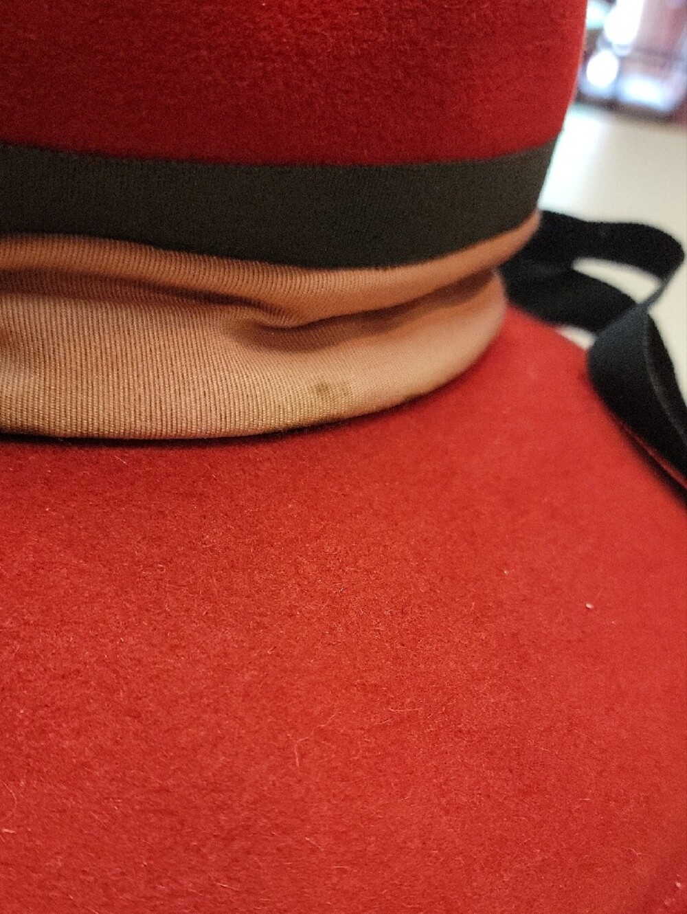 Vintage Red Wide-Brim Wool Hat with Black & Beige Band - Picture 10 of 11
